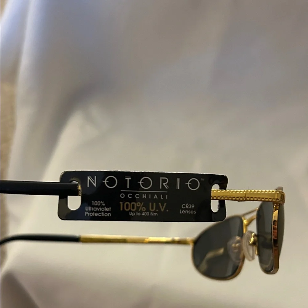 Vintage Notorio N120 Gold and Black Sunglasses. New. 100% UV